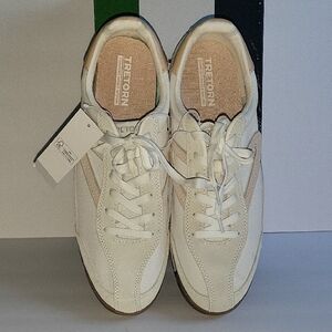 Tretorn Women's Athletic Shoes - White and Green Accents